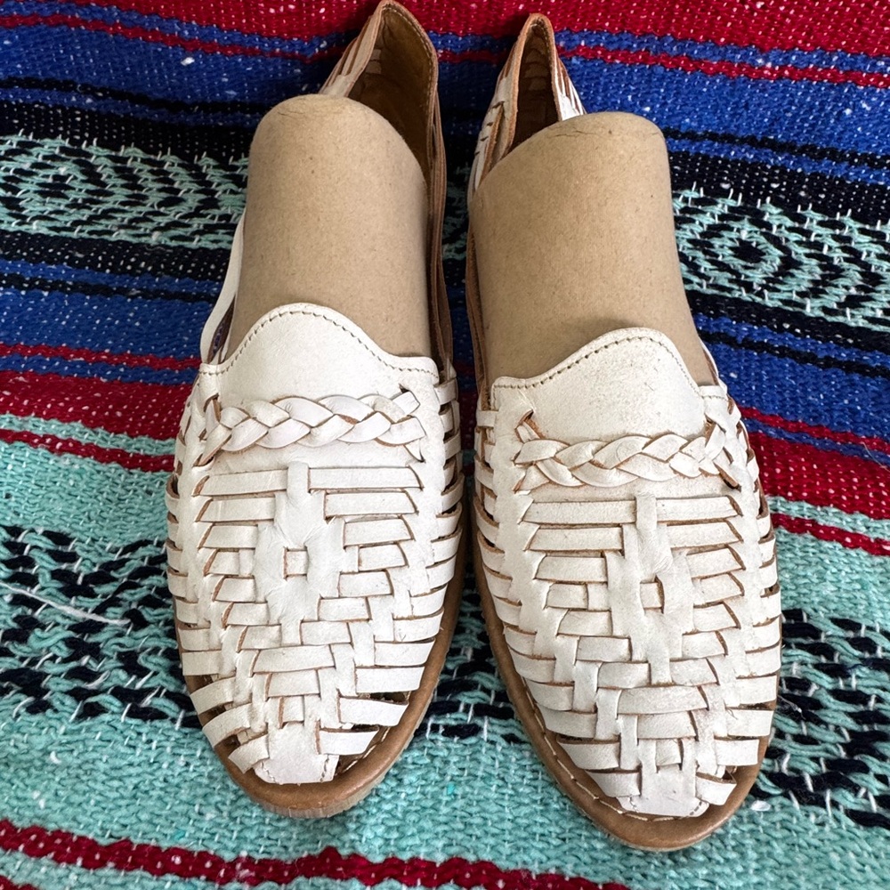Women’s White leather huaraches - Picture 7 of 8